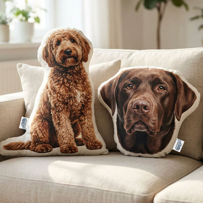 Kussen met opdruk van jouw hond. uitgesneden in de vorm van de foto.